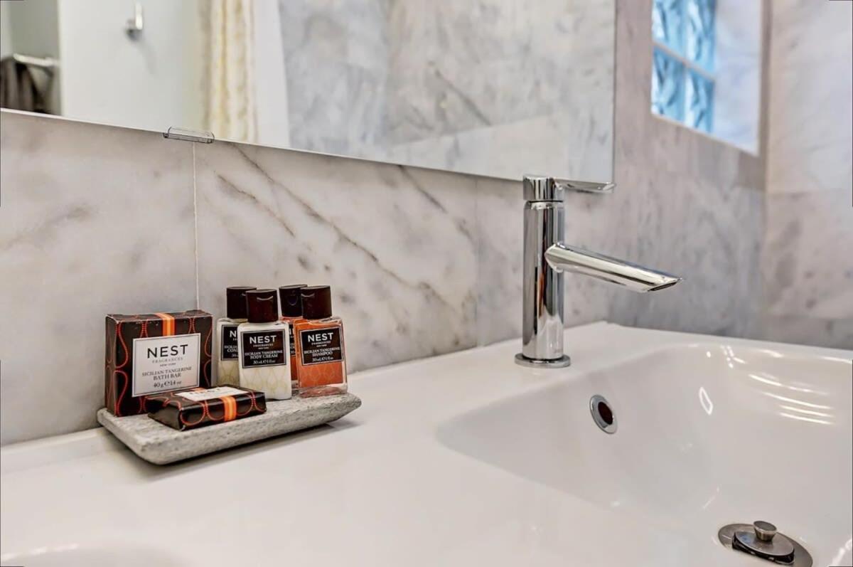 Chic And Relaxing 1br In The Heart Of Myers Park Casa de férias